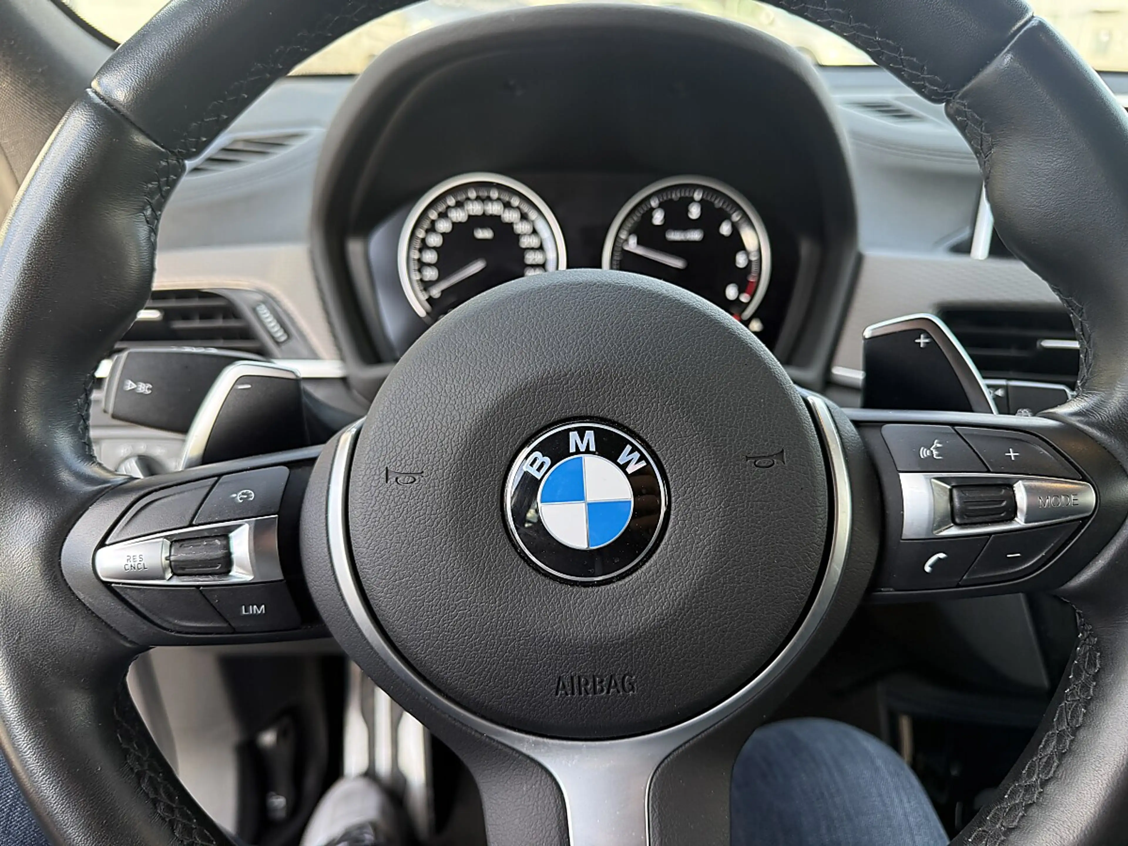 BMW X2 xDrive18d — photo 13