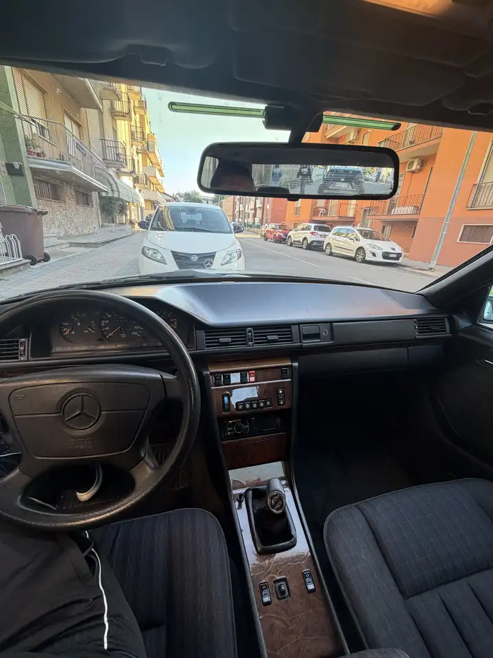Mercedes-Benz 200 Avantgared, foto 4