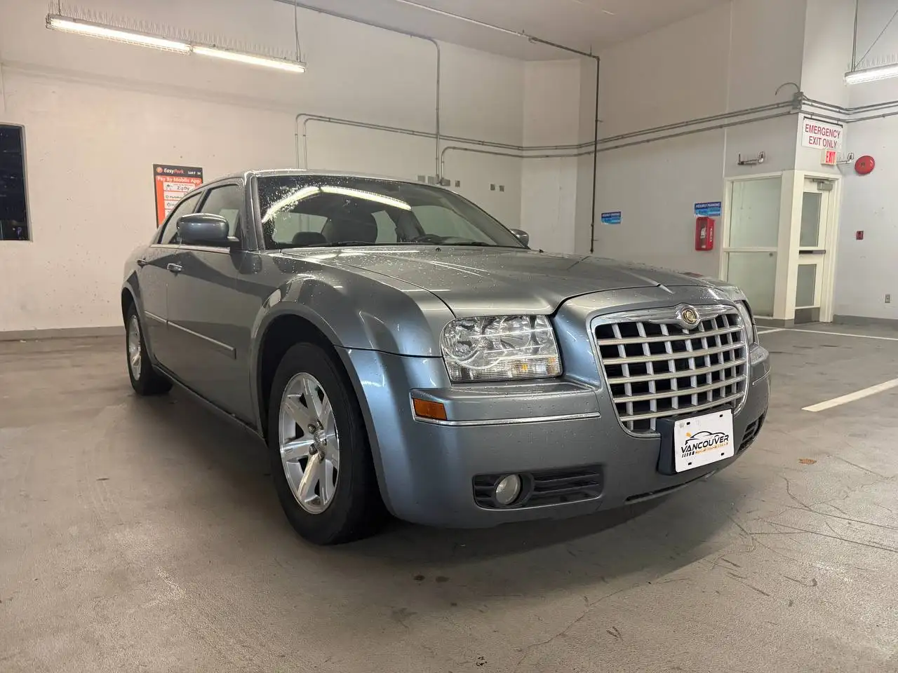 Chrysler 300 снимка Chrysler 300