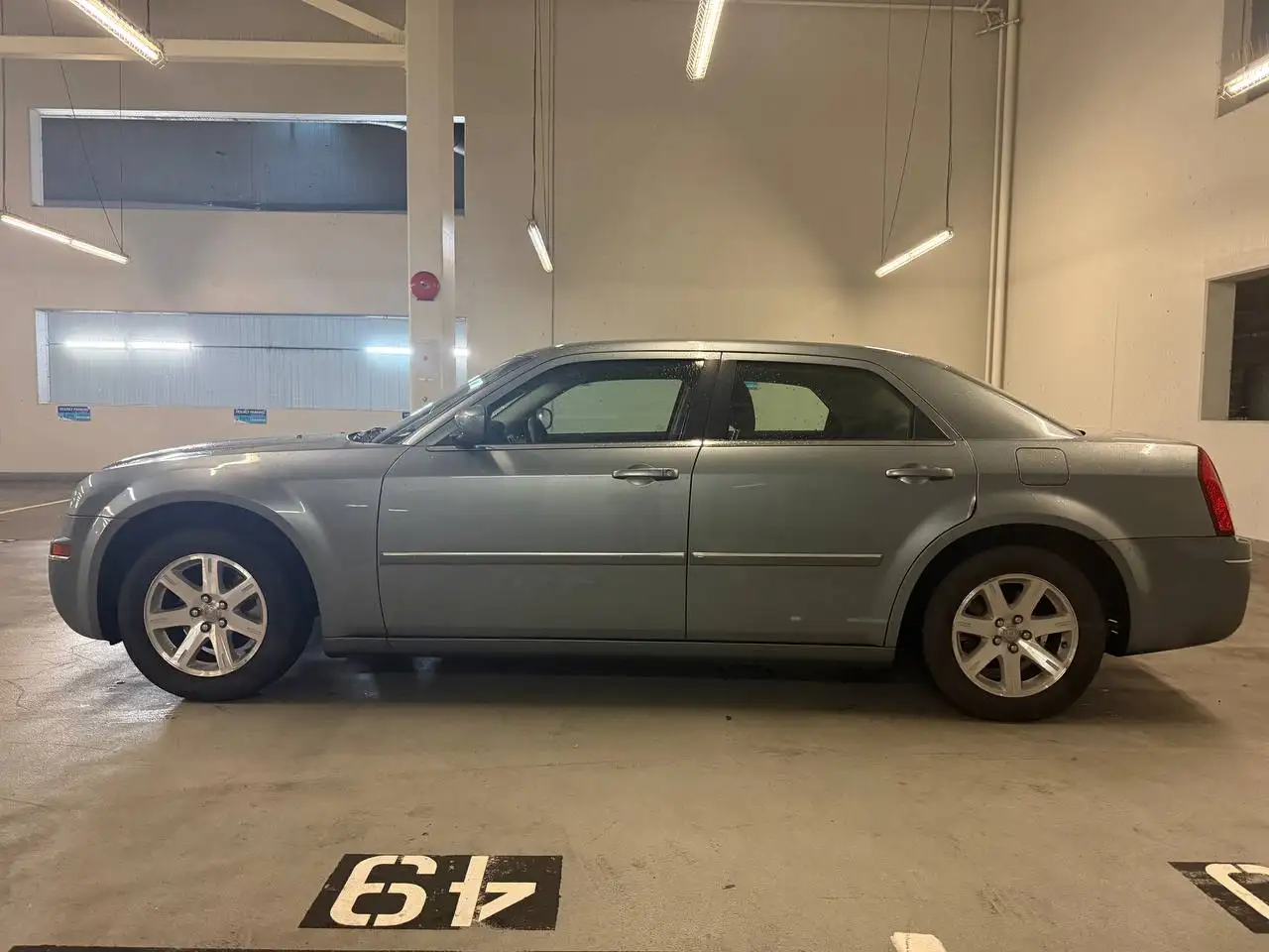 Chrysler 300 снимка Chrysler 300