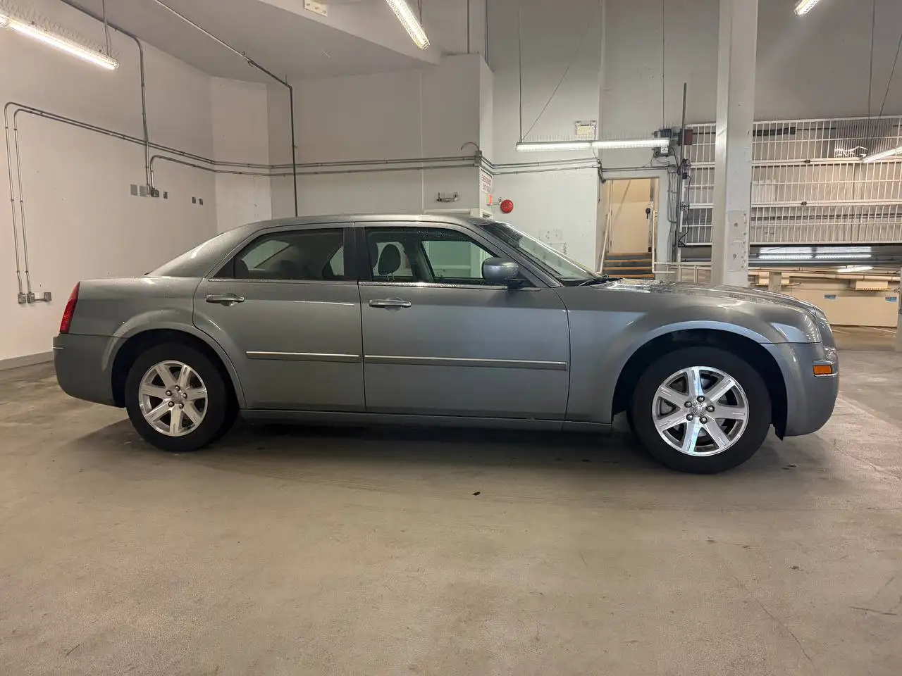 Chrysler 300 снимка Chrysler 300