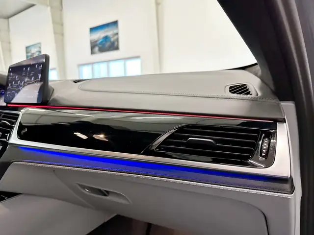 Alpina B5 Allrad BiTurbo,621PS,V8,LavalinaLeder,B&W,Laser,TV Ansicht 31