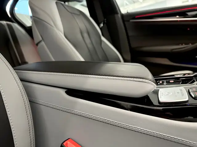 Alpina B5 Allrad BiTurbo,621PS,V8,LavalinaLeder,B&W,Laser,TV Ansicht 34