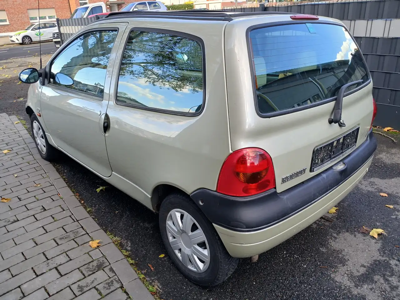 Renault Twingo 1.2 Aut Initiale Leder 119tkm Tüv/Au neu, foto 3