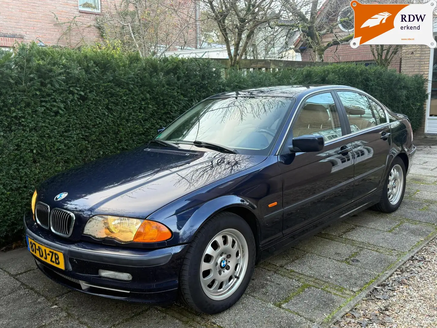 BMW 328 3-serie 328i Executive Automaat l Youngtimer l Tre Blauw - 1