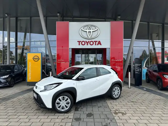 Toyota Aygo X 1,0 Business Edition, APPLE CARPL, KAMERA