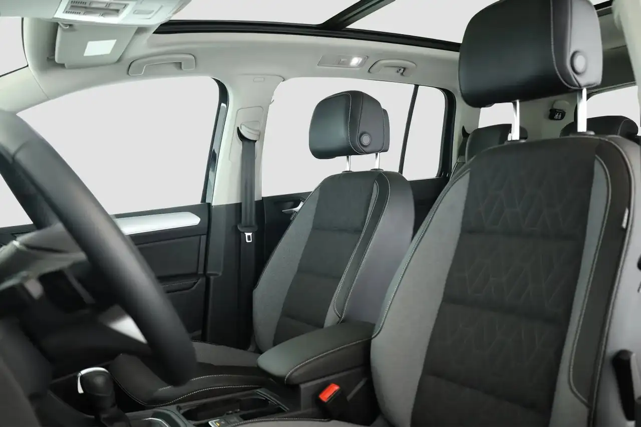 Volkswagen Touran 2.0 TDI SCR Business DSG 150CV 7P Tetto 4