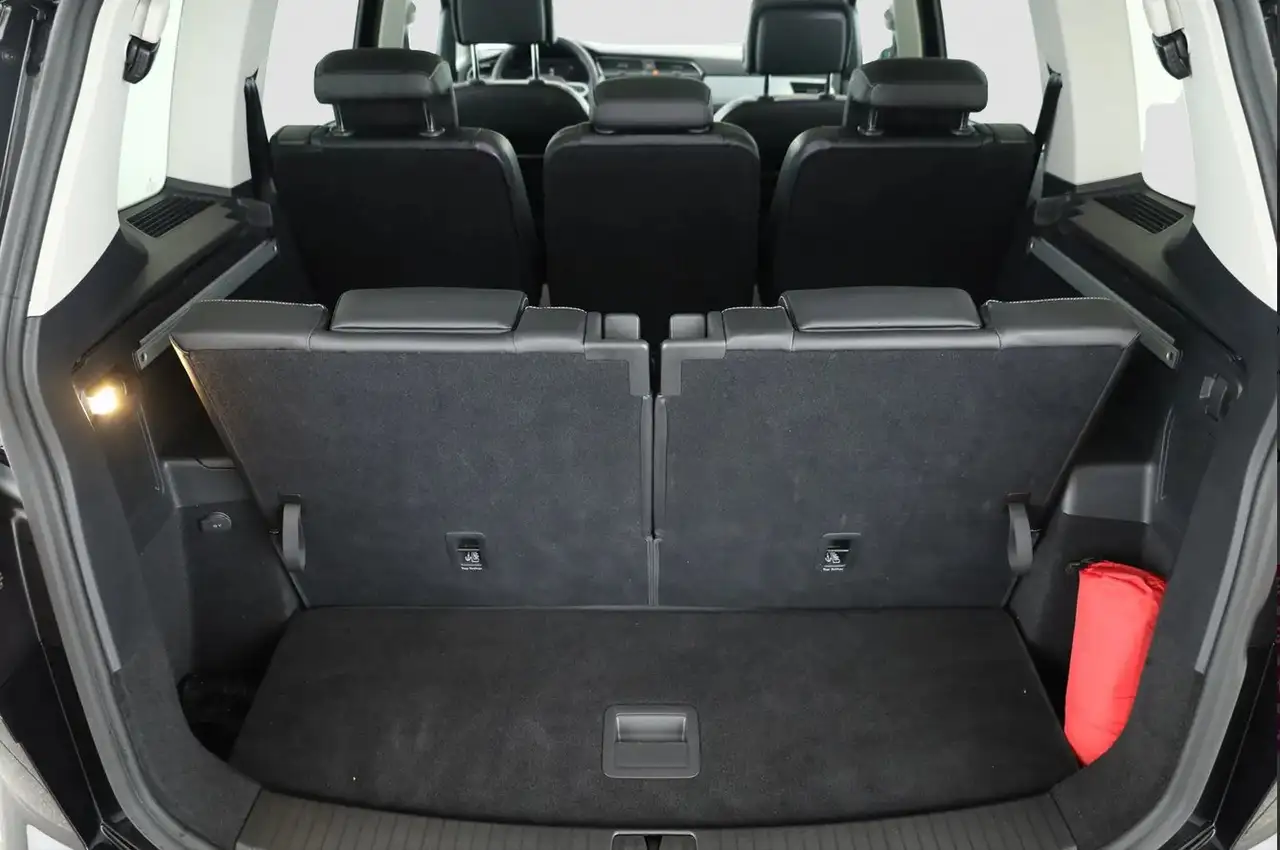 Volkswagen Touran 2.0 TDI SCR Business DSG 150CV 7P Tetto 7