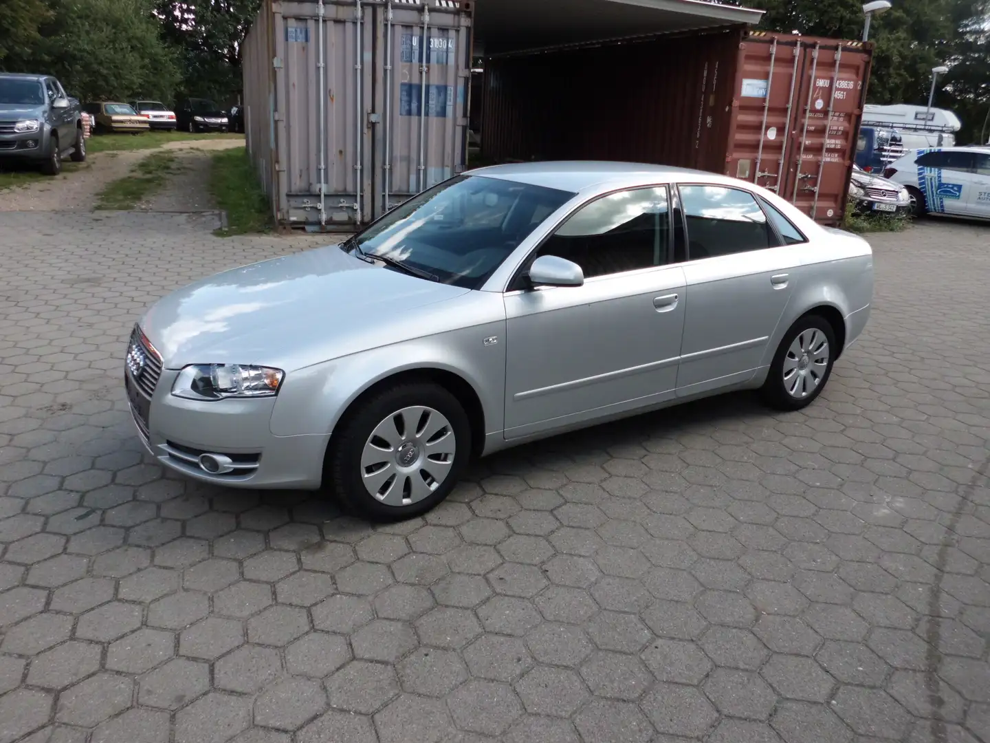 Audi A4 2.0 Silber - 1