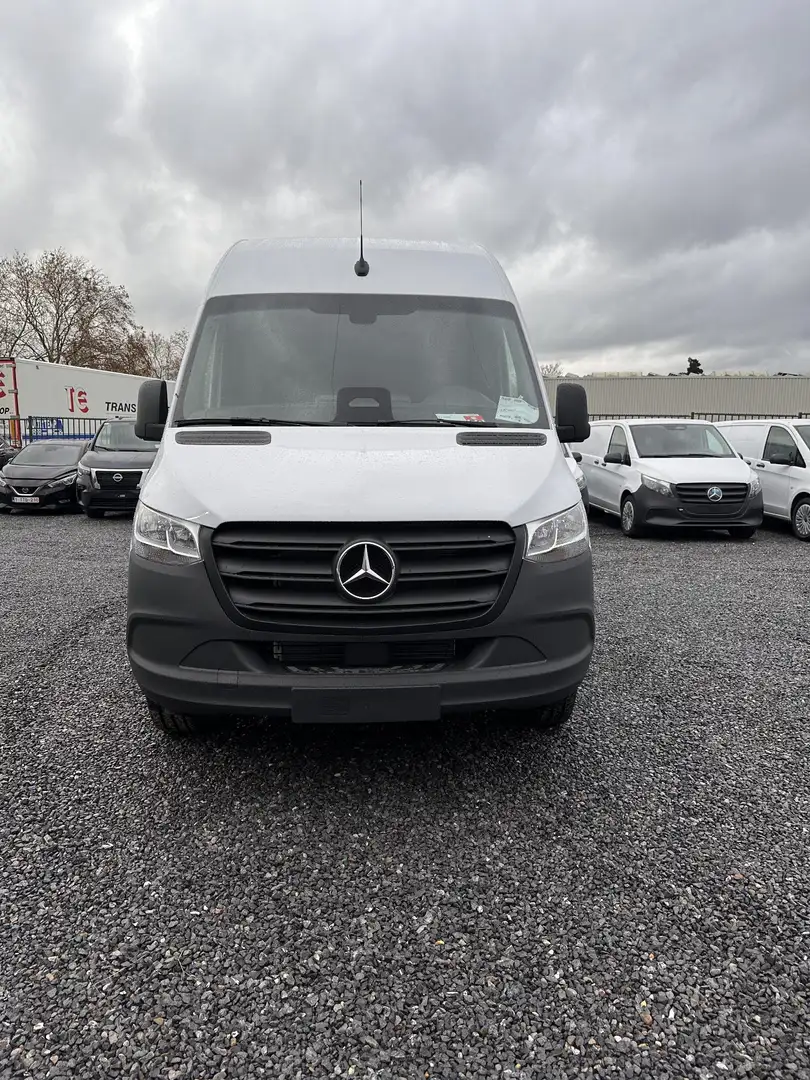 Mercedes-Benz Sprinter 319 CDI GB L2 RWD 9G-TRONIC 3.5T Blanc - 2