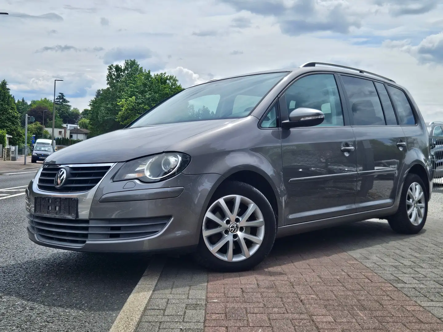 Volkswagen Touran Freestyle 1.Hand Steuerkette neu 8xReifen TopZust Grey - 1