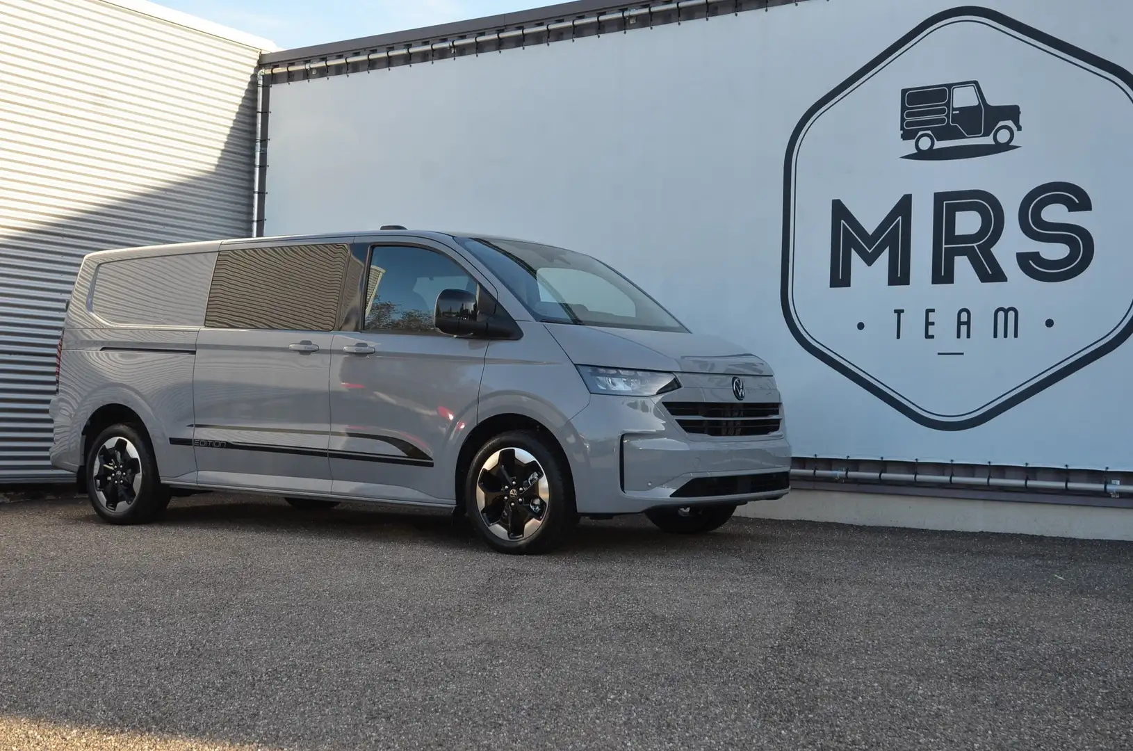 Volkswagen T7 Transporter - Dubbelcabine- EDITION- DSG- Nieuw- 47900+BTW Gris - 1