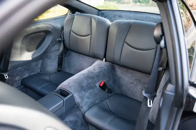 Porsche 911 view 5