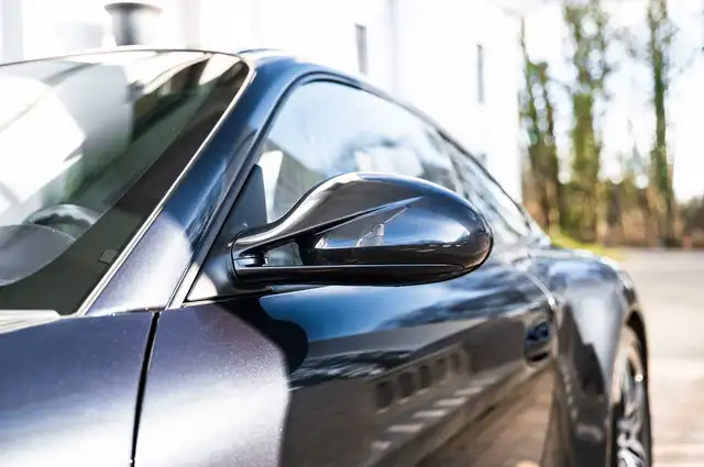 Porsche 911 view 17