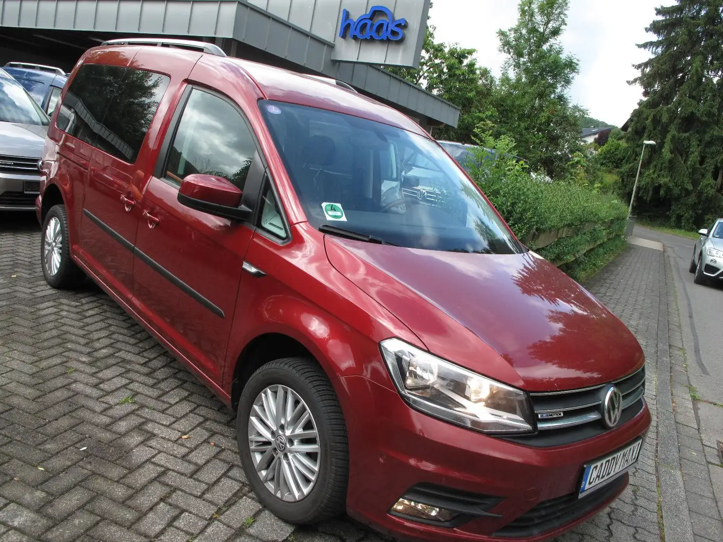 Volkswagen Caddy 1,4 TGI Maxi  BMT ALU NAV 1HD PRIV PLA 5Si Rouge - 1