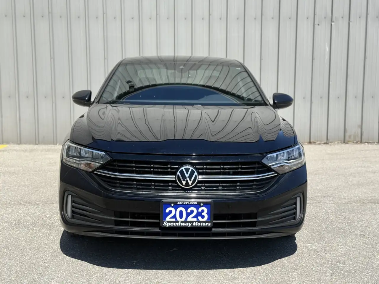 Volkswagen Jetta снимка Volkswagen Jetta