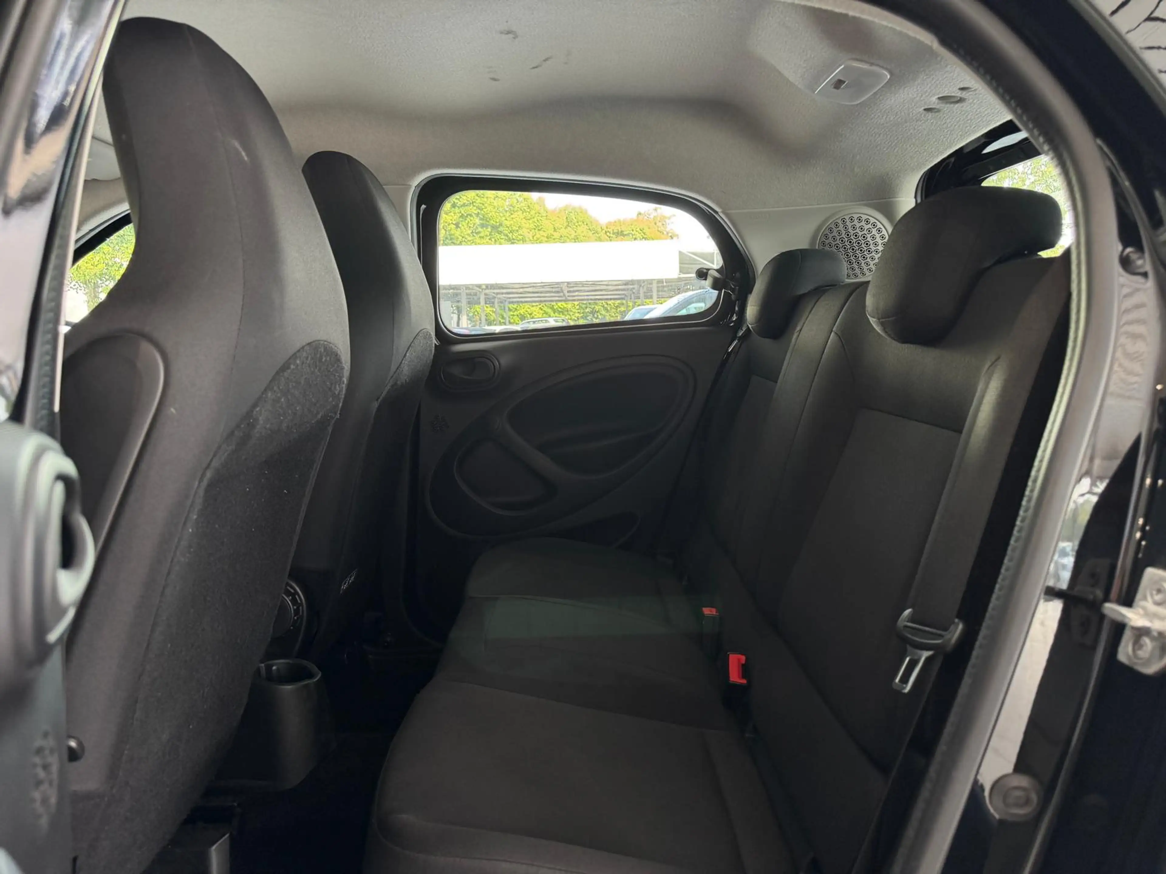 smart forFour EQ COOL&AUDIO*SITZH*LED*TEMPOM*DAB*22KW* — photo 10