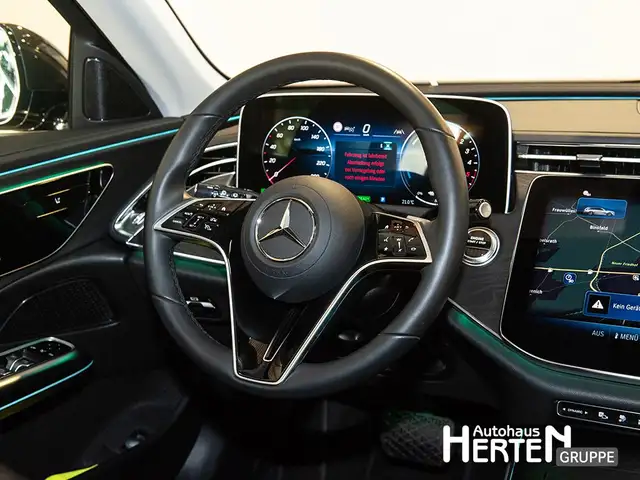 Mercedes-Benz E-Class view 7