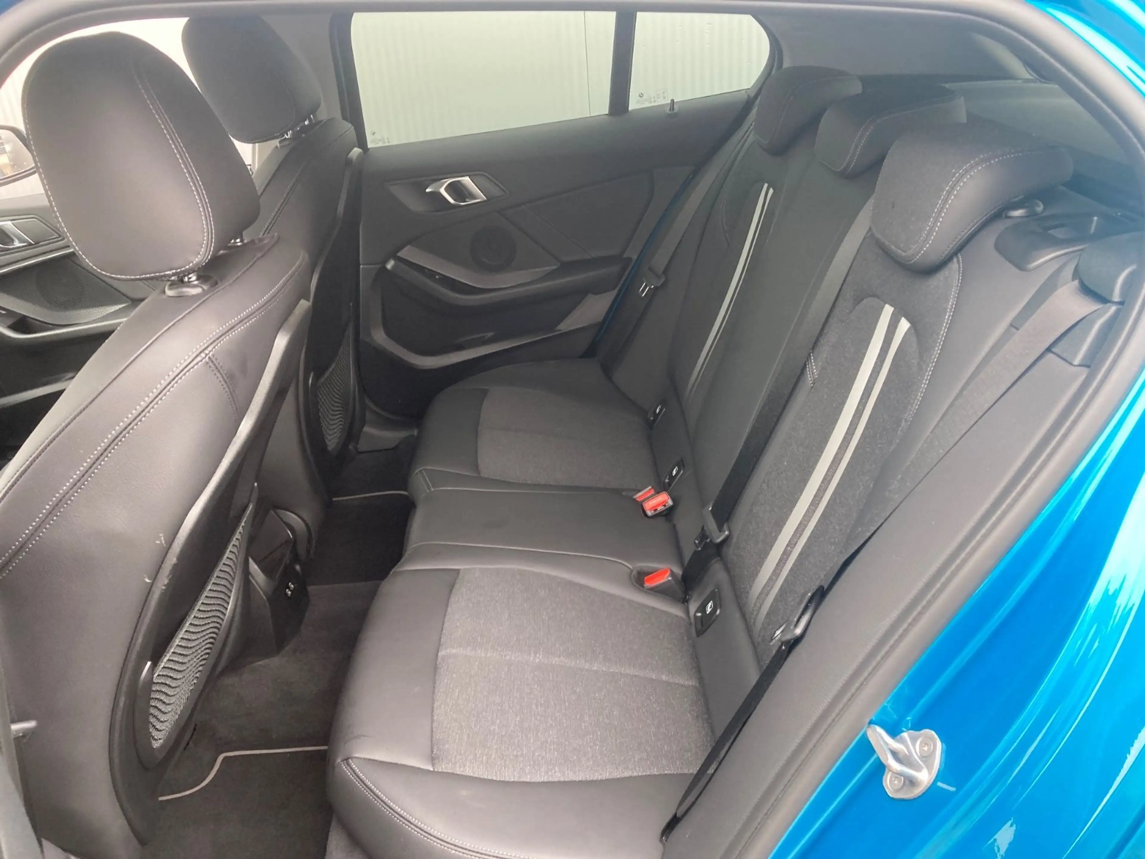 BMW 118 i Sport Line *PDC*DAB*WLAN* — photo 8