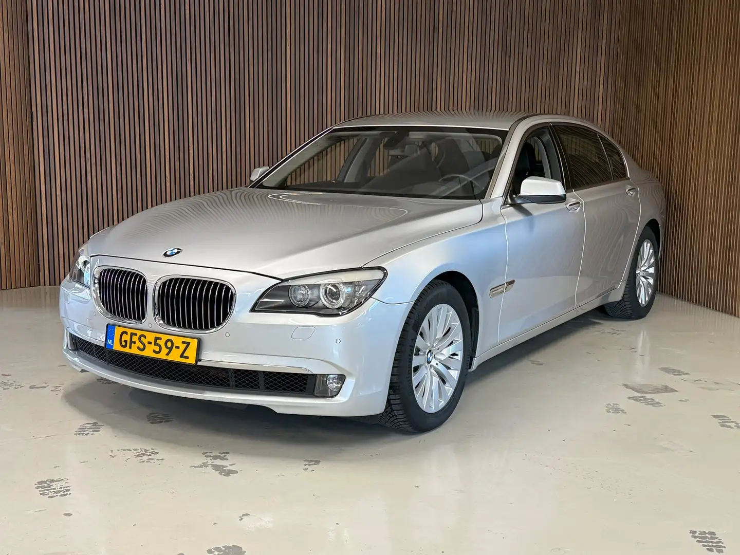 BMW 750 7-serie 750Li - Youngtimer - €22.000,- ex btw - Fi Grijs - 2