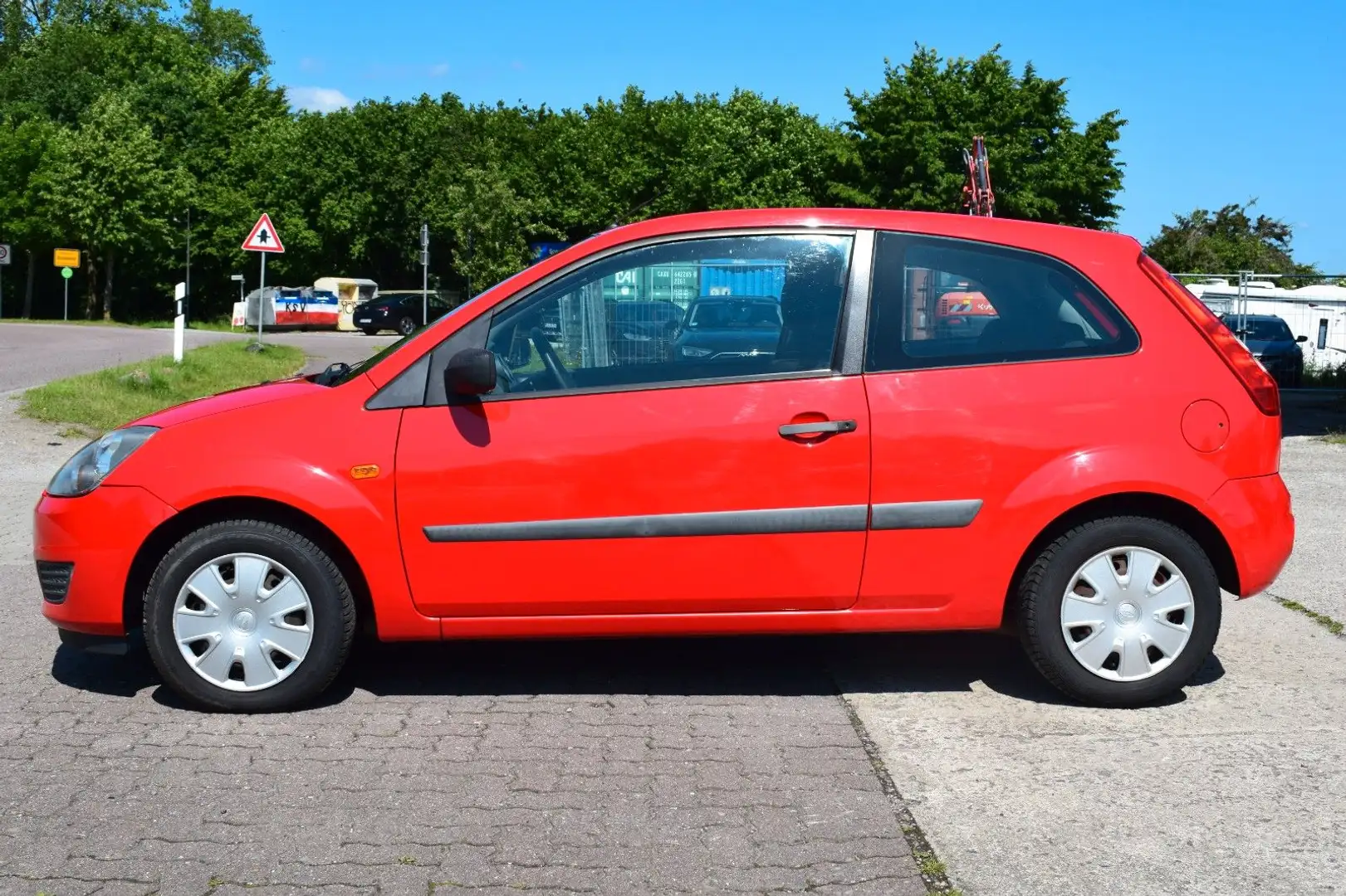 Ford Fiesta Fun X ZAHNRIEMEN BEI 114.000 NEU*ALLWETTE Rood - 2