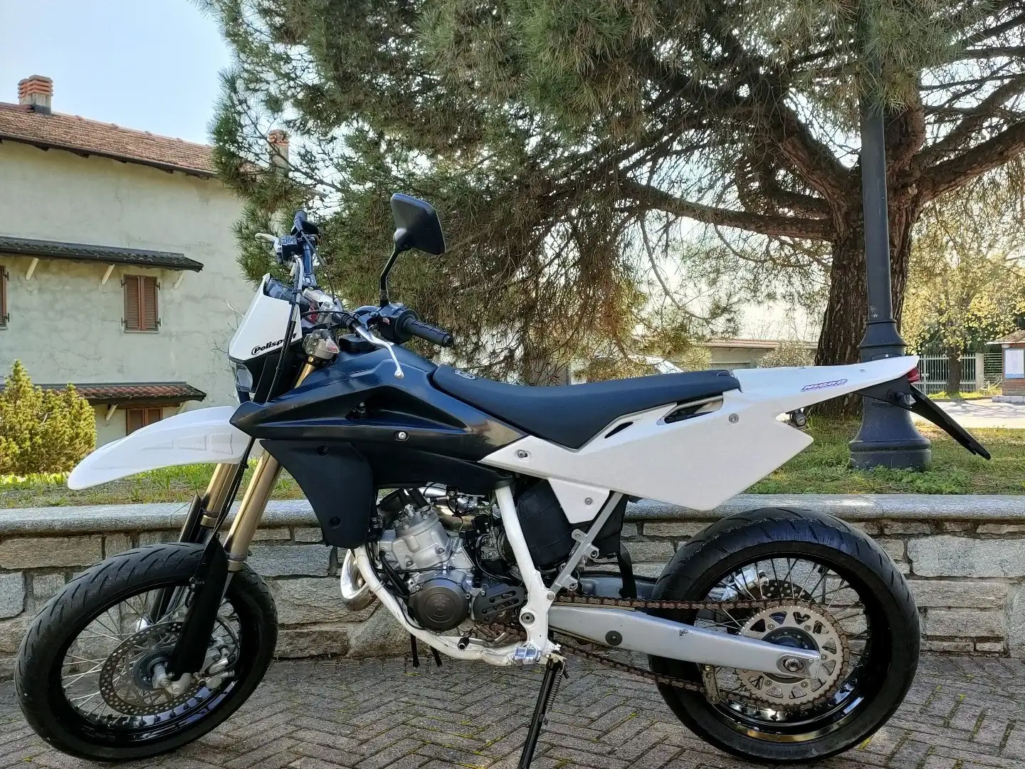 Husqvarna SM 125 Alb - 2