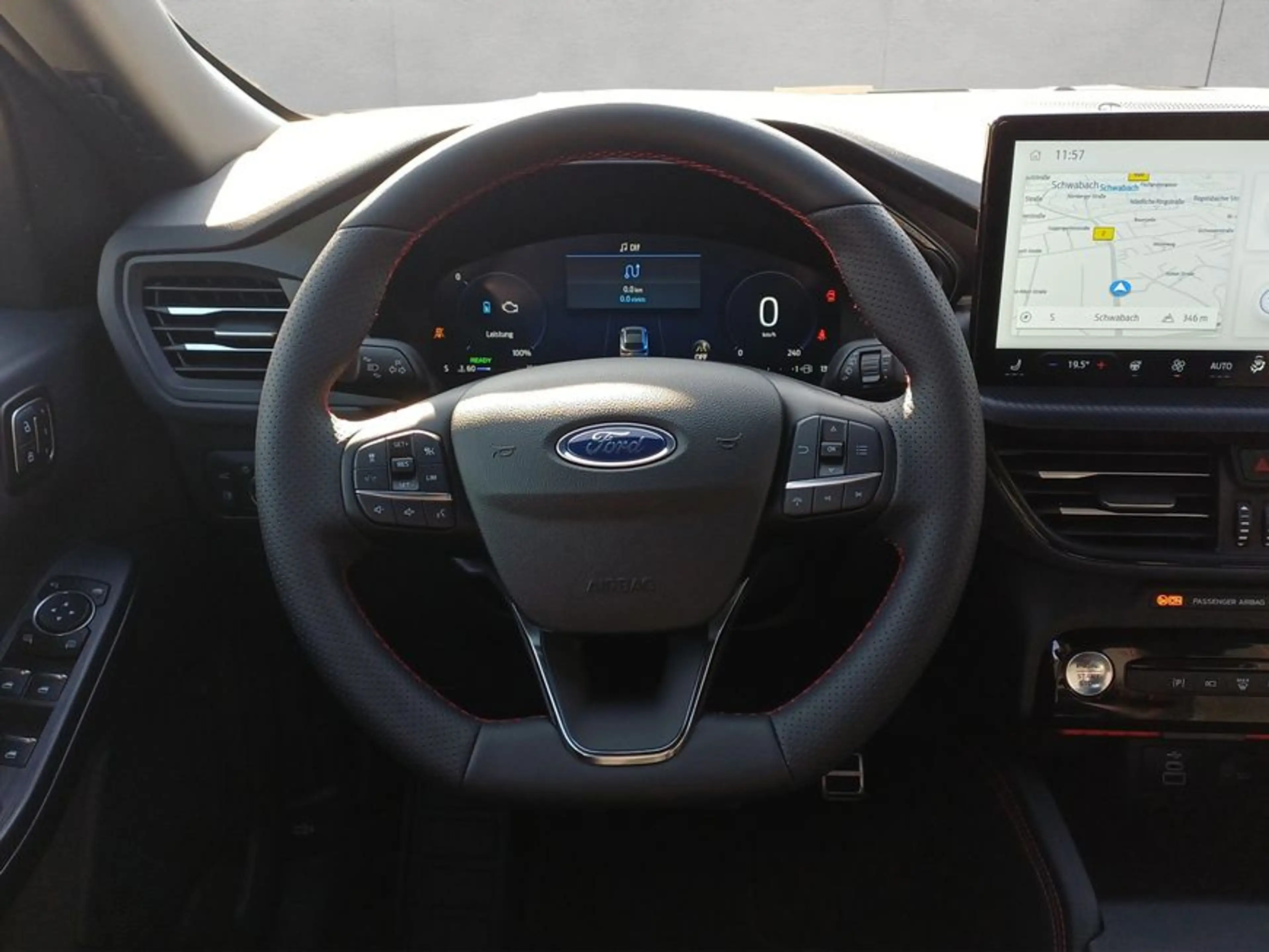 Ford Kuga ST-LINE X 2.5 Duratec PHEV 112 kW, 5-türig — photo 12