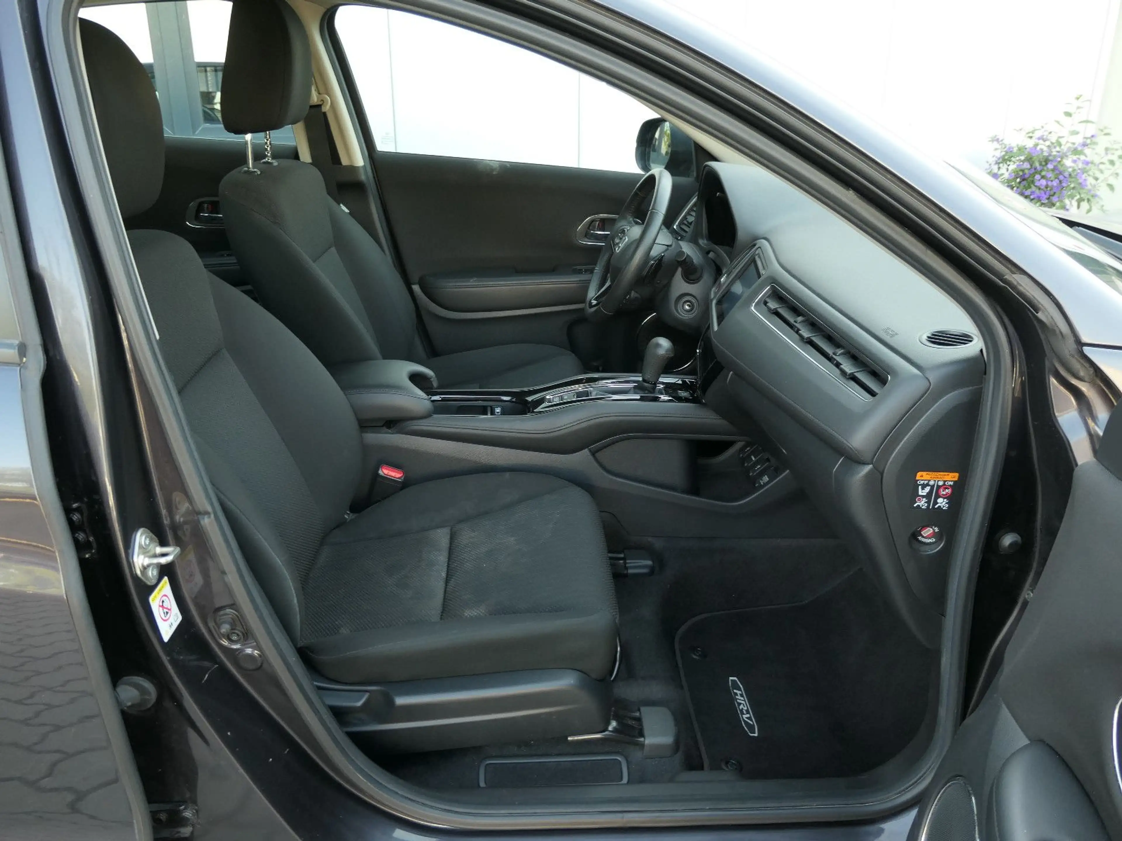 Honda HR-V Elegance // 2.Hd., PDC, Sitzh., Temp., Navi — photo 8