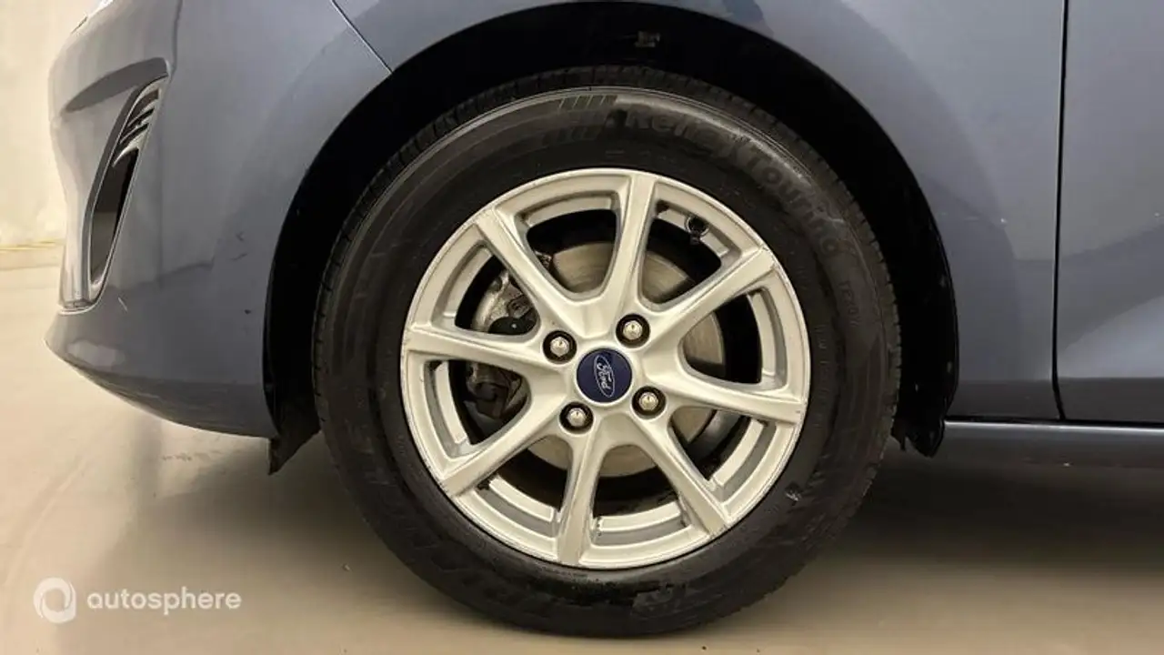 Ford Fiesta 5 portes — photo 20