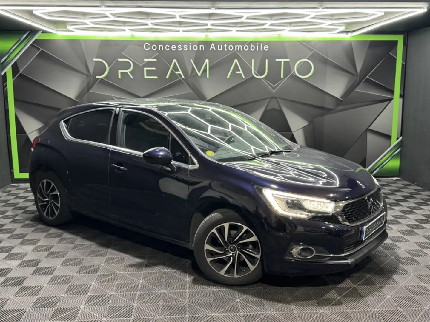 DS Automobiles DS 4 BLUEHDI 120CH CHIC S\u0026S Bleu - 2