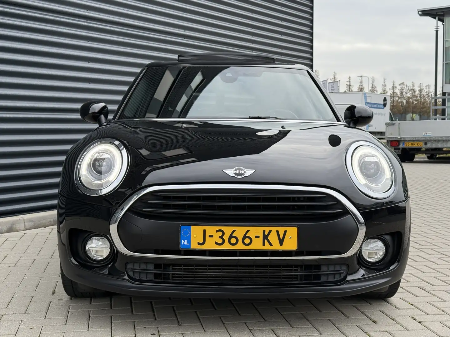 MINI One Clubman Mini 1.5 Pepper Pano/Navi/LED Schwarz - 2
