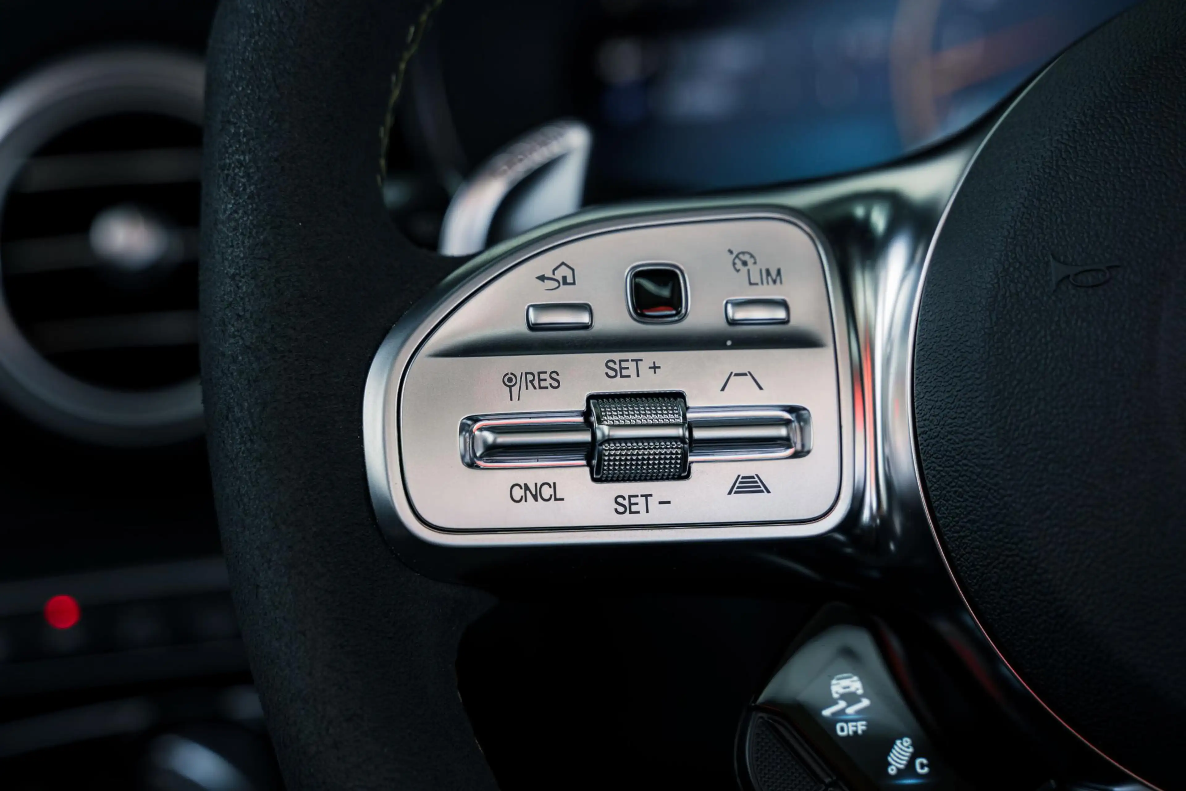 Mercedes-Benz C 63 AMG Cabrio S Final Edition l Track Package l Carbon Ex — photo 36