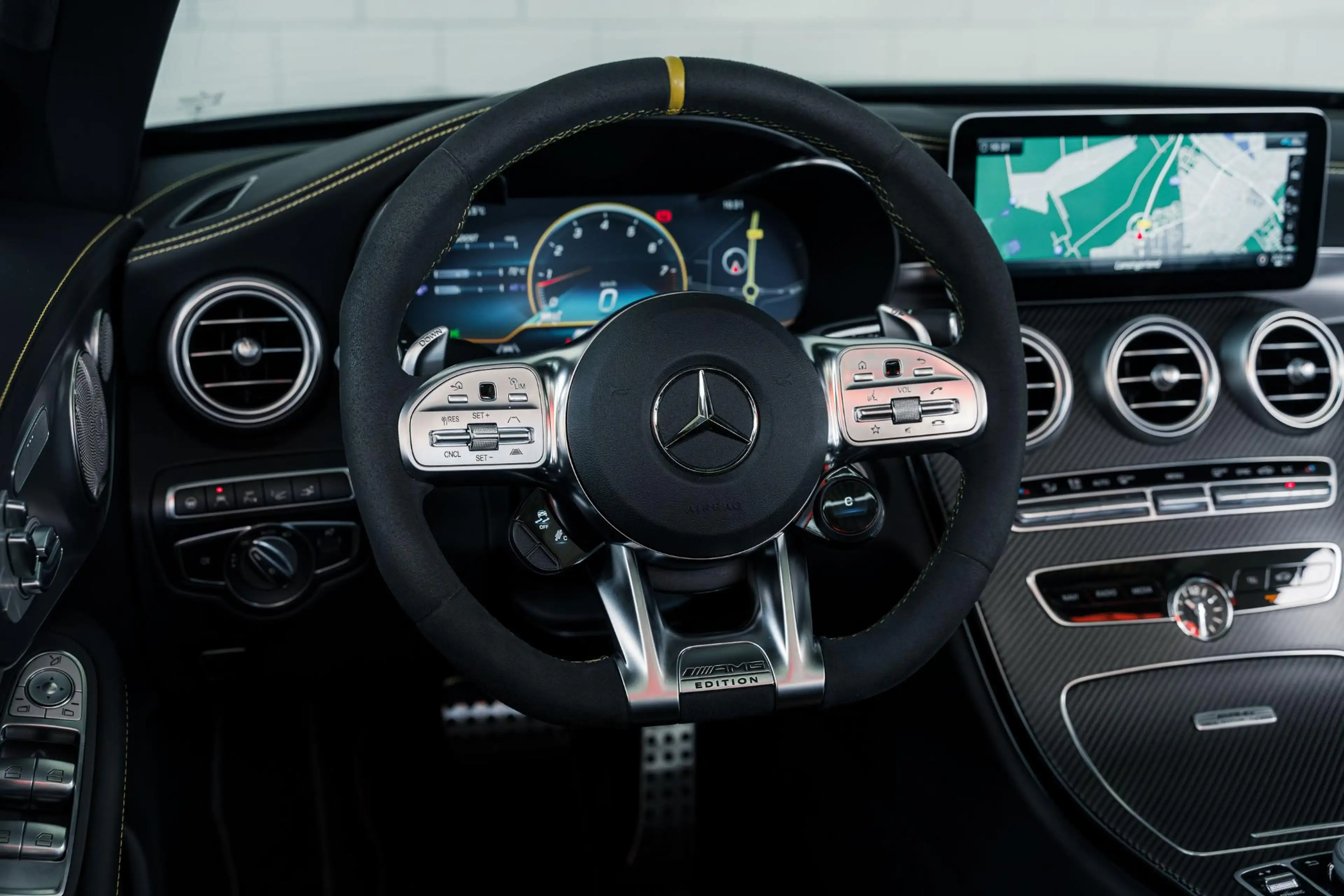 Mercedes-Benz C 63 AMG Cabrio S Final Edition l Track Package l Carbon Ex — photo 31