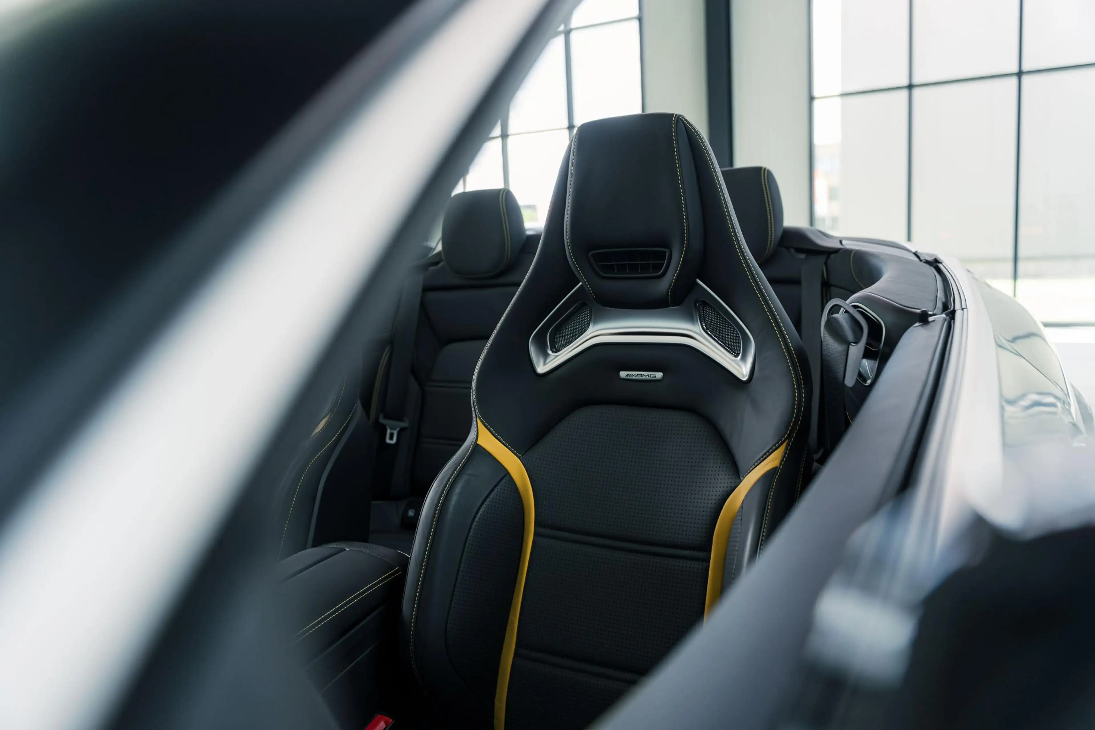 Mercedes-Benz C 63 AMG Cabrio S Final Edition l Track Package l Carbon Ex — photo 30