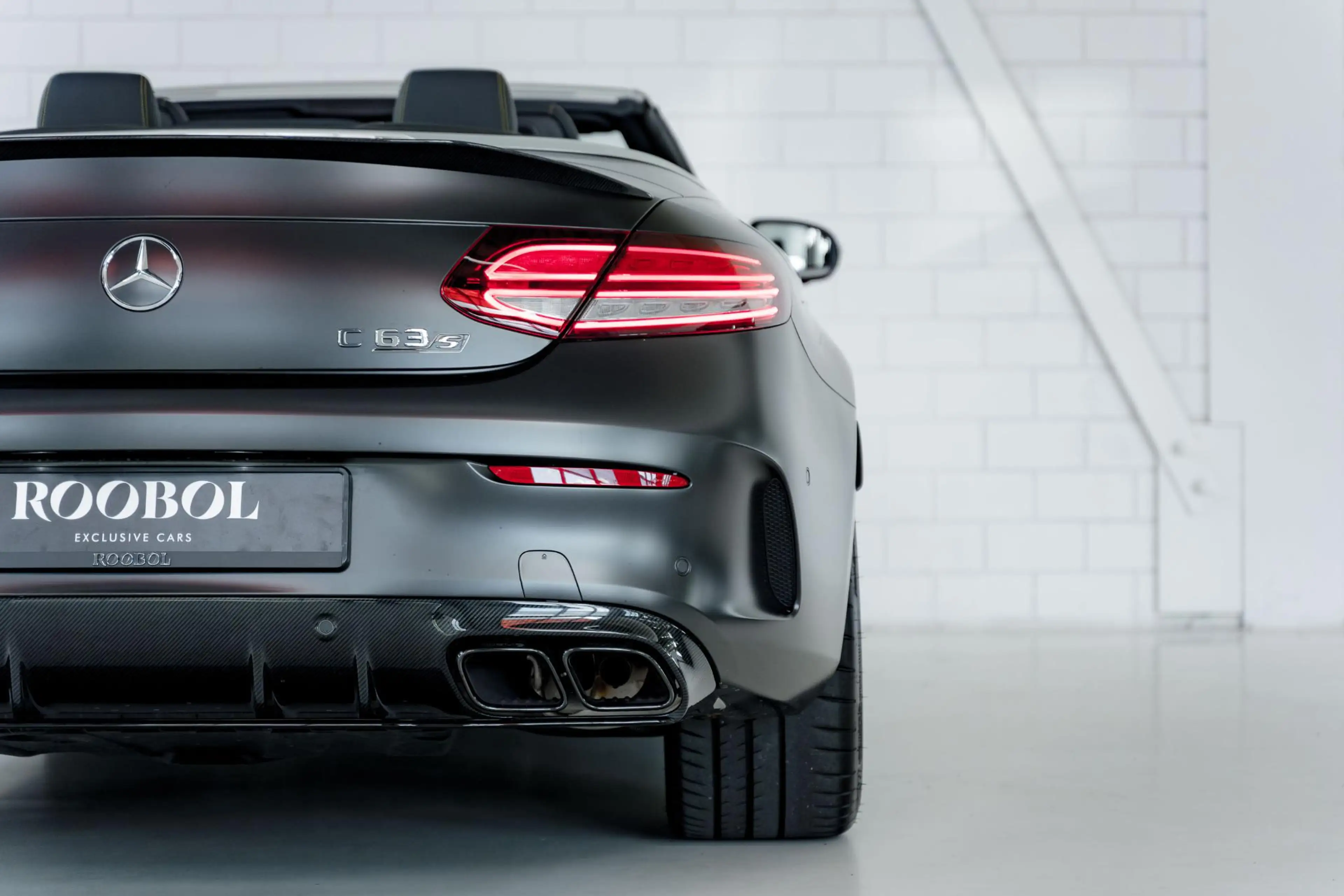 Mercedes-Benz C 63 AMG Cabrio S Final Edition l Track Package l Carbon Ex — photo 11