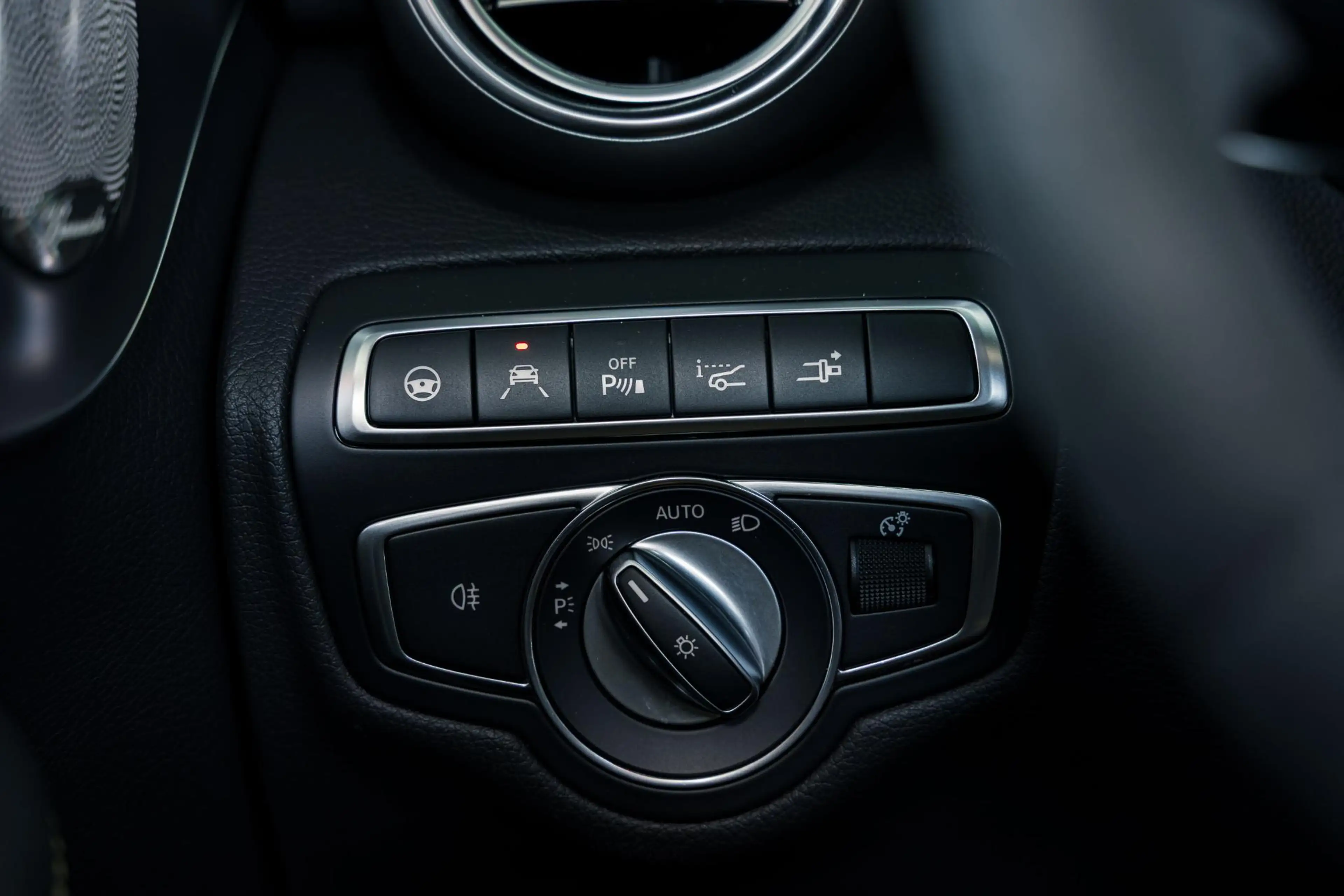 Mercedes-Benz C 63 AMG Cabrio S Final Edition l Track Package l Carbon Ex — photo 39