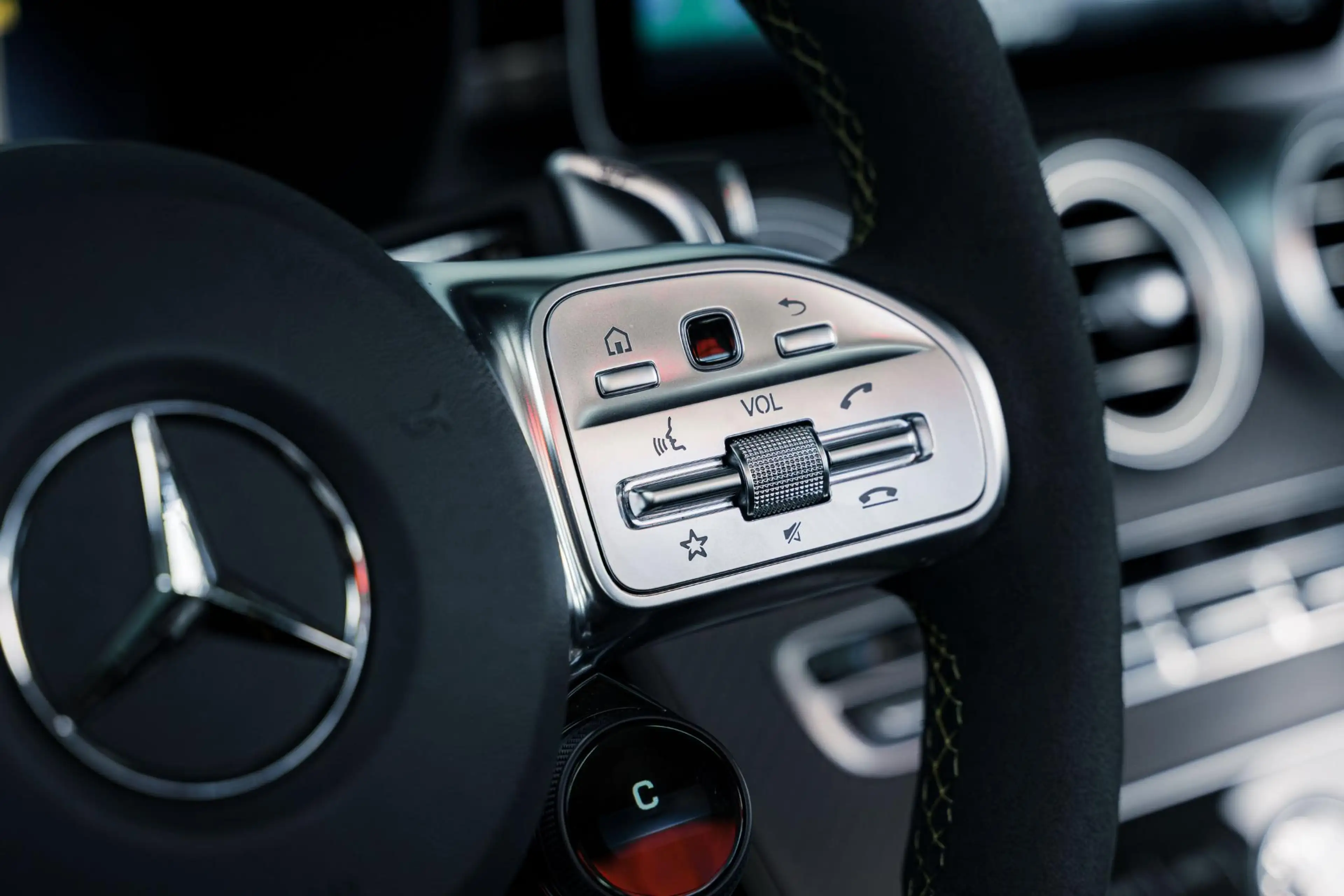 Mercedes-Benz C 63 AMG Cabrio S Final Edition l Track Package l Carbon Ex — photo 35