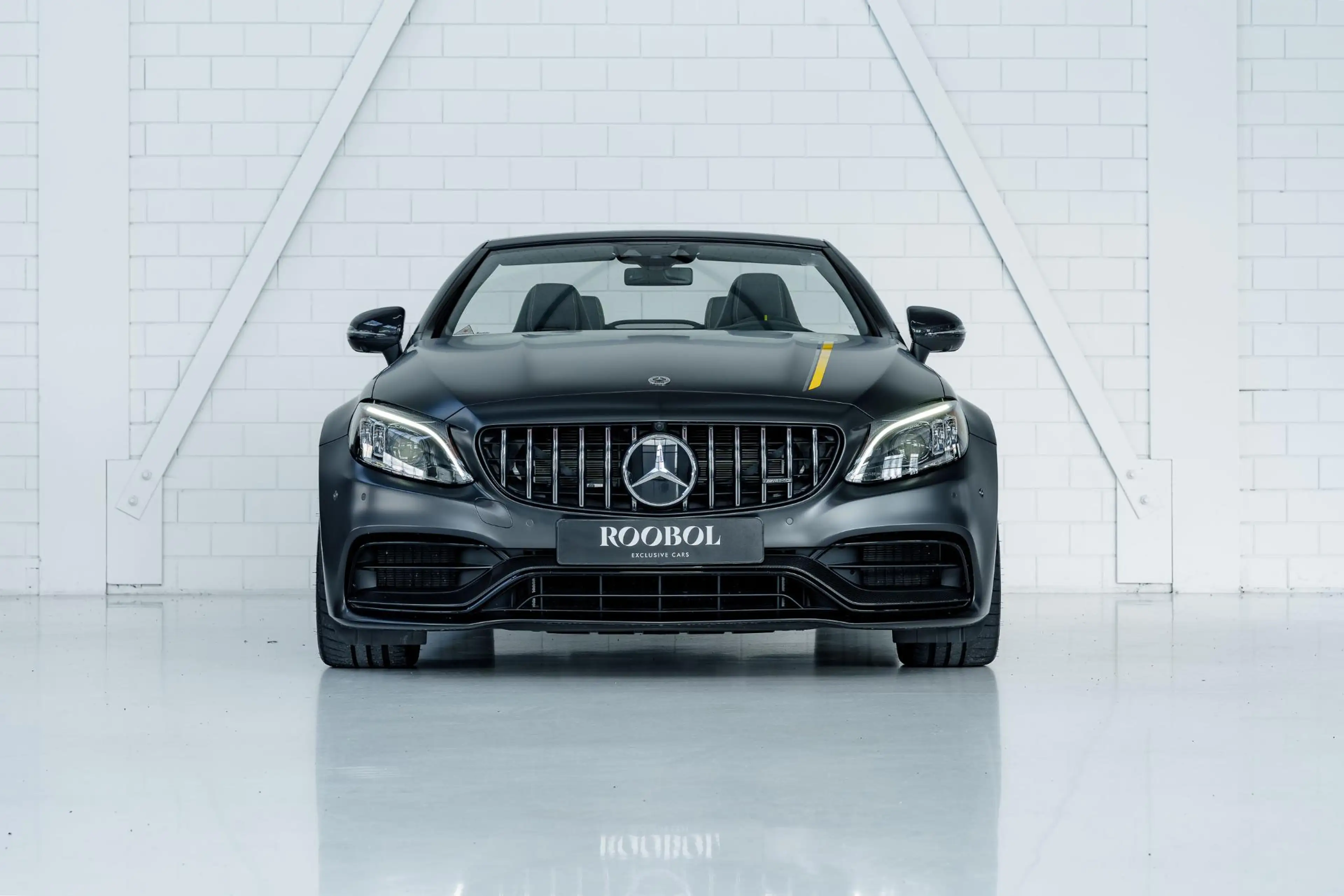 Mercedes-Benz C 63 AMG Cabrio S Final Edition l Track Package l Carbon Ex — photo 19
