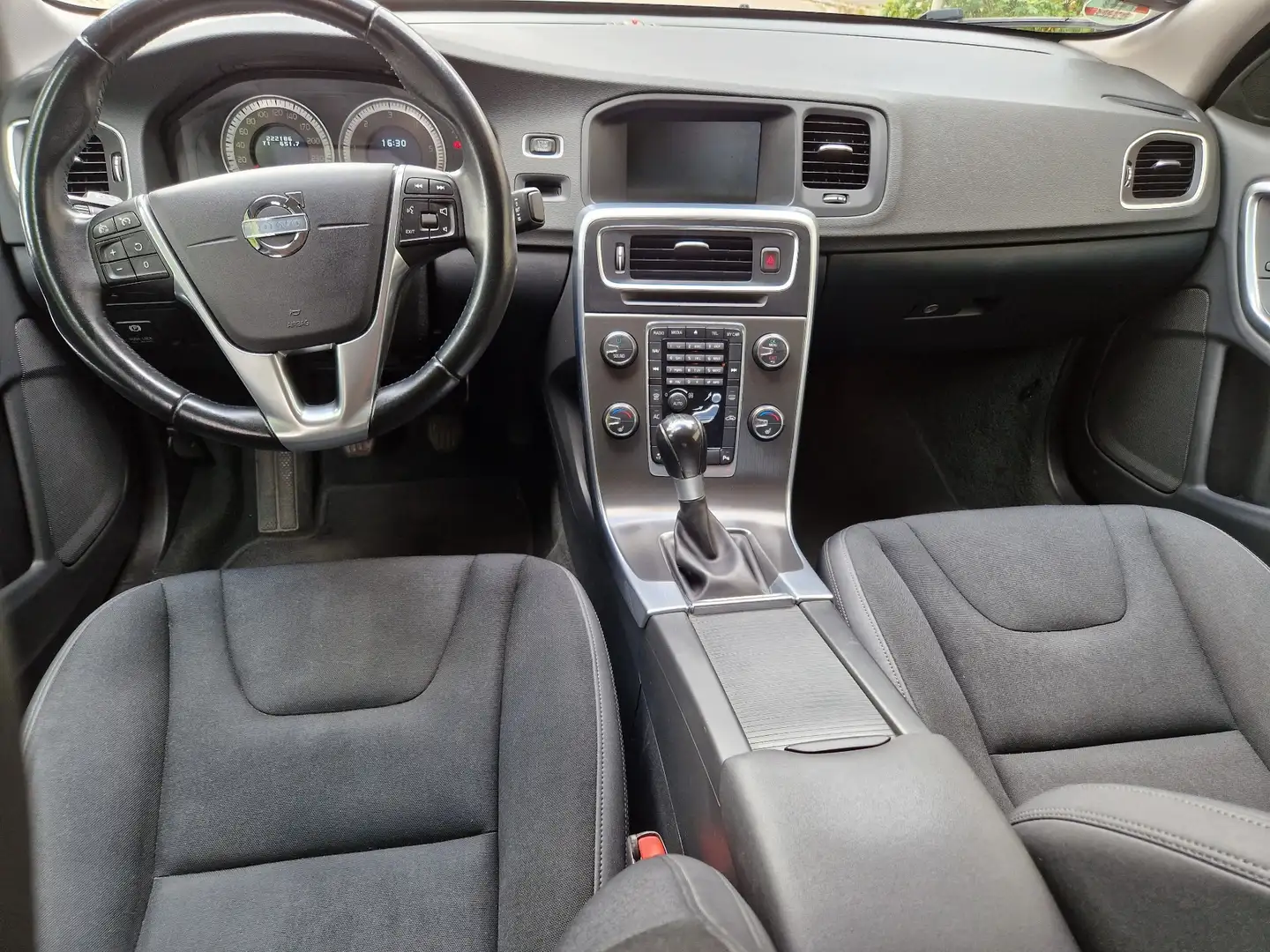 Volvo S60 Momentum Negru - 2