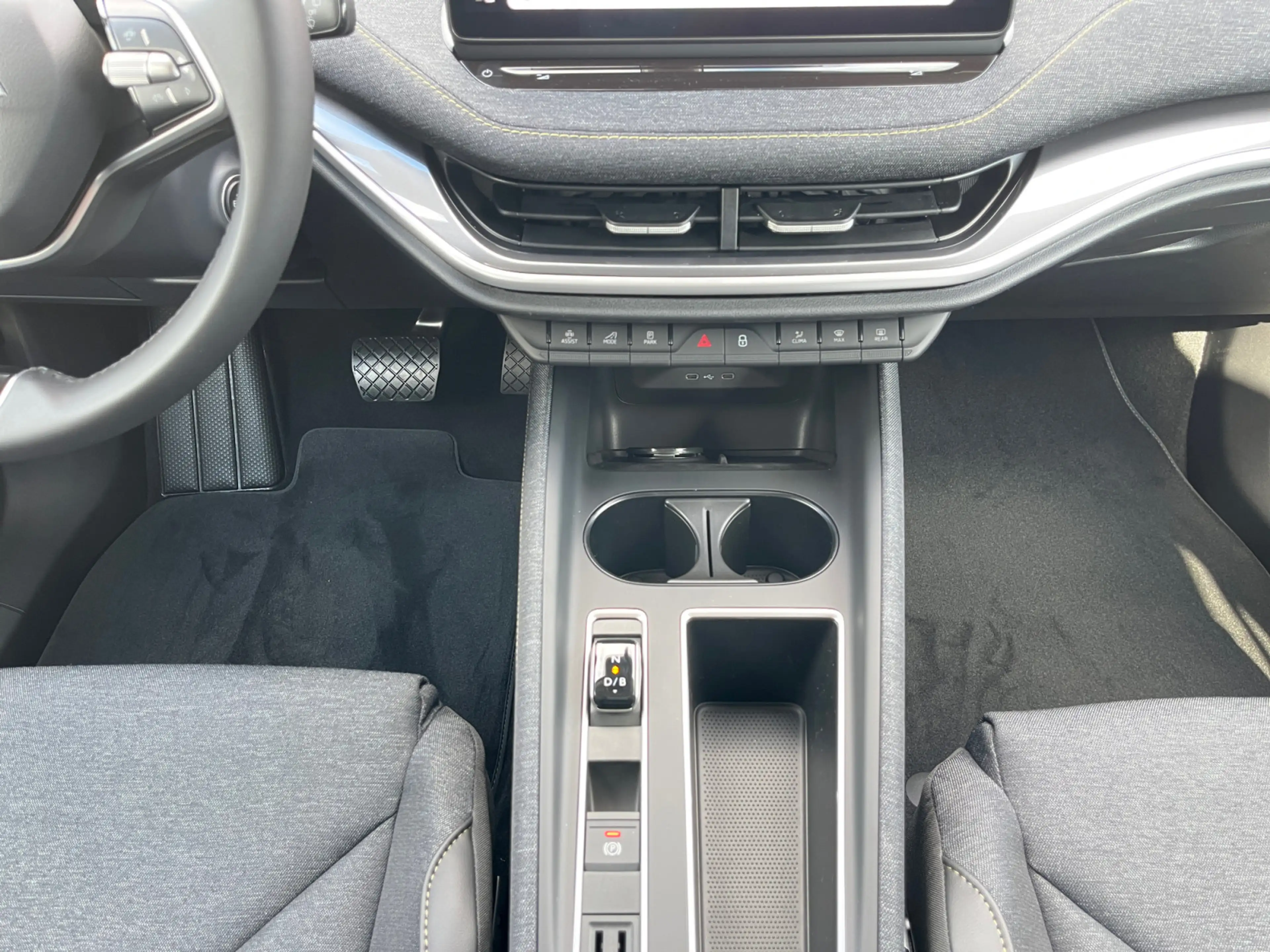 Skoda Elroq Selection 60 LED Navi WäPu ACC Kamera Alu — photo 8