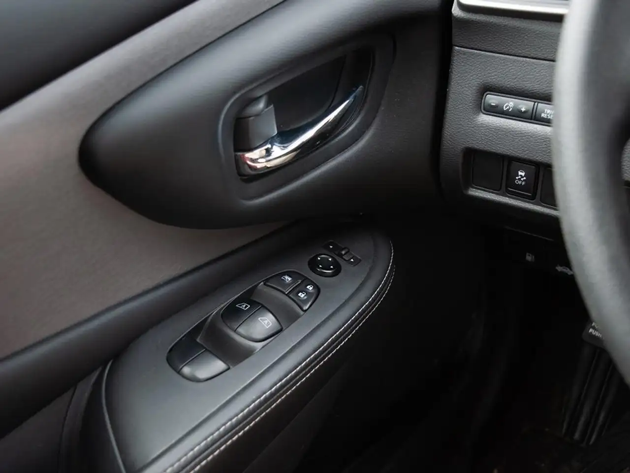 Nissan Murano снимка Nissan Murano