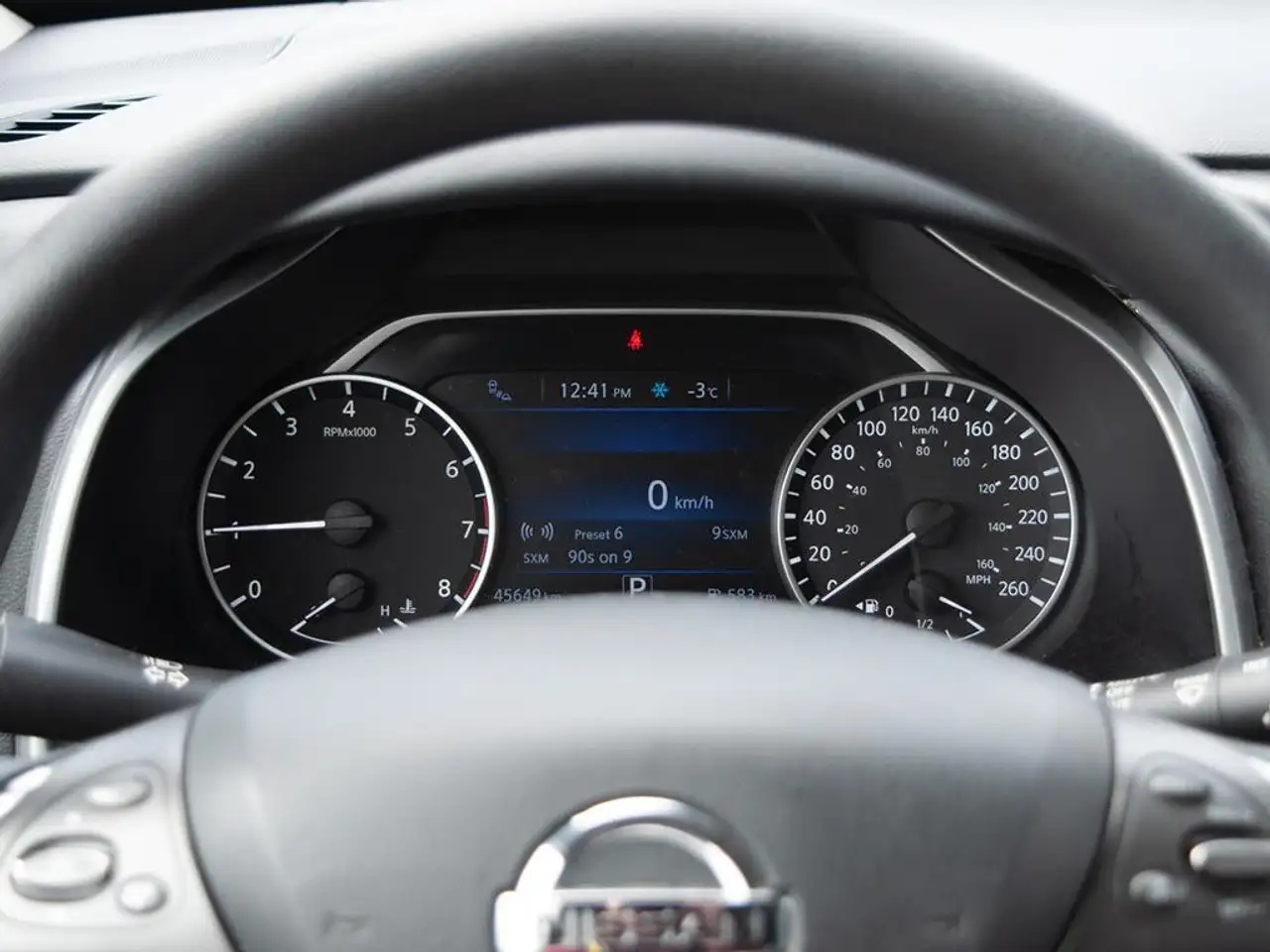 Nissan Murano снимка Nissan Murano