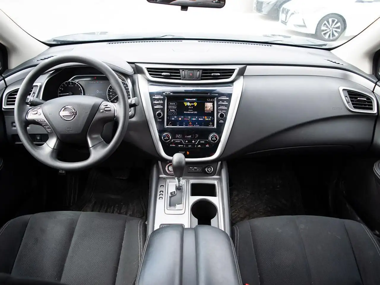 Nissan Murano снимка Nissan Murano