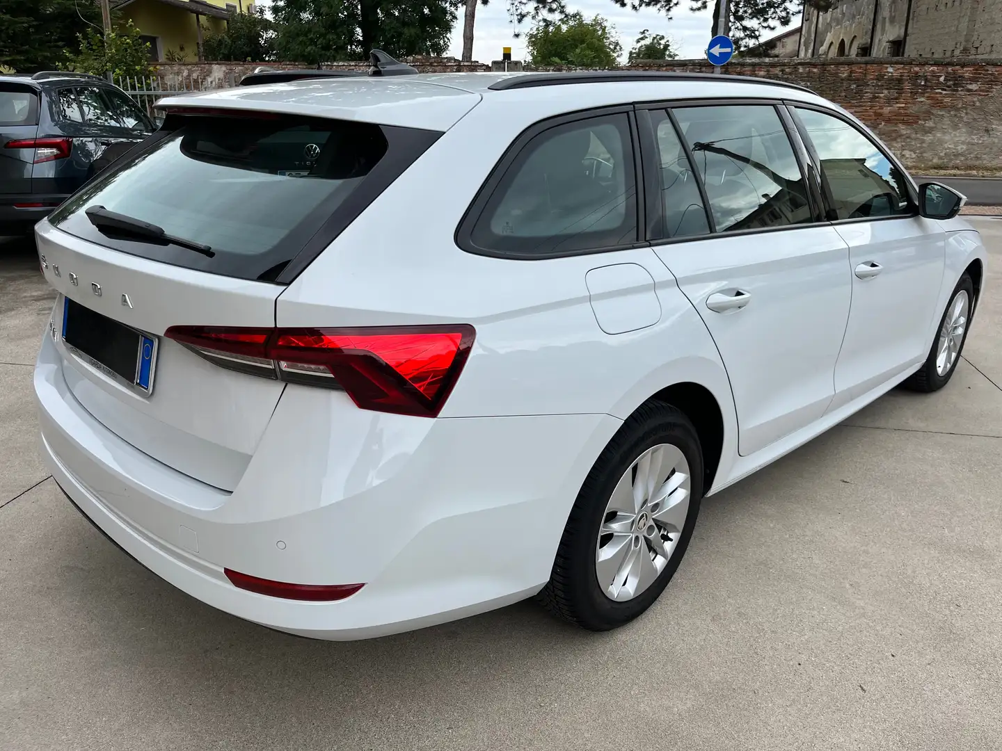 Skoda Octavia Wagon 2.0 tdi evo Style 150cv dsg UNICOPROP! Blanc - 2