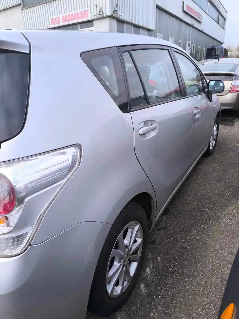 Toyota Verso 1.8 Edition Argent - 2