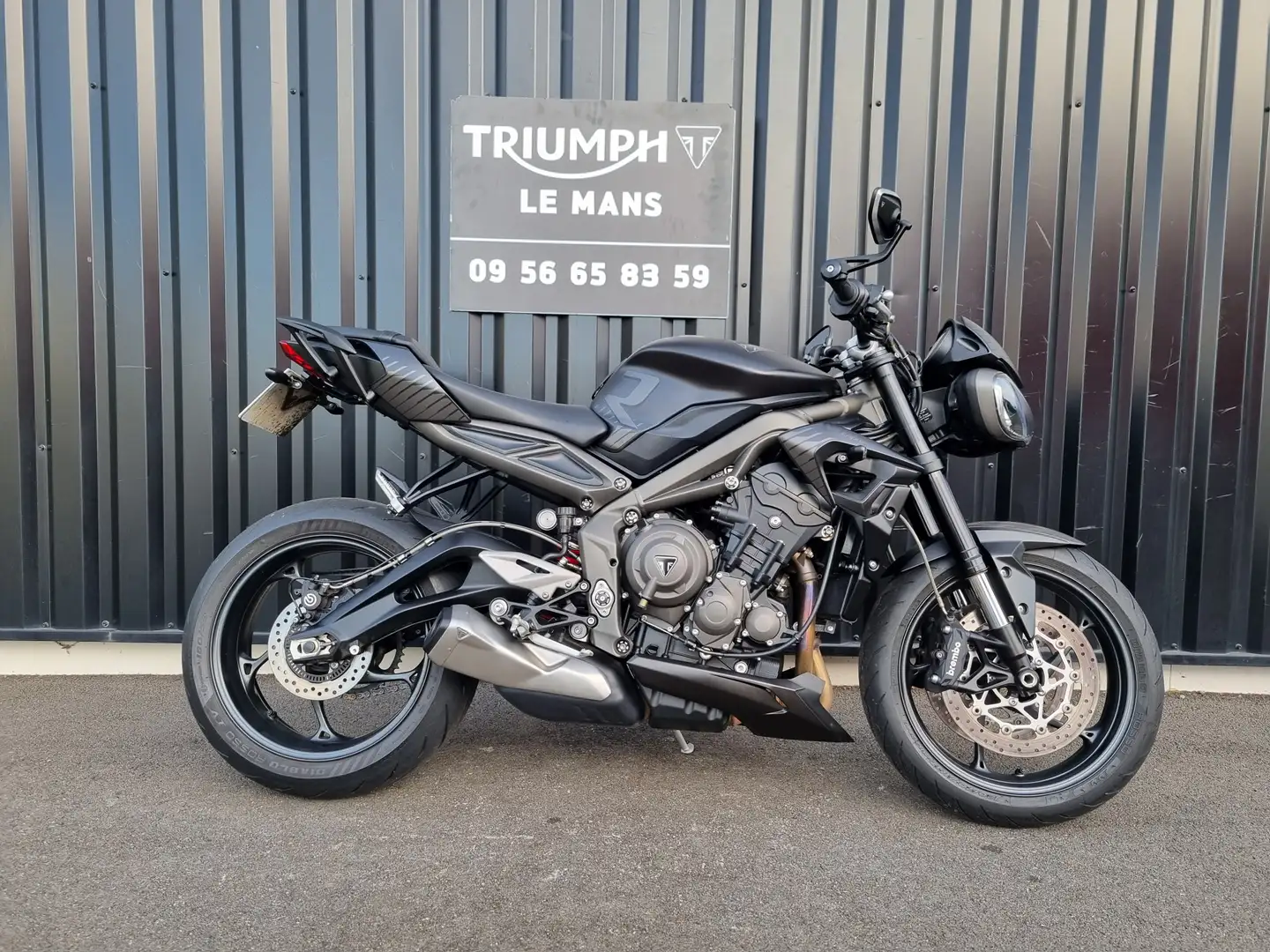 Triumph Street Triple 765 Noir - 1