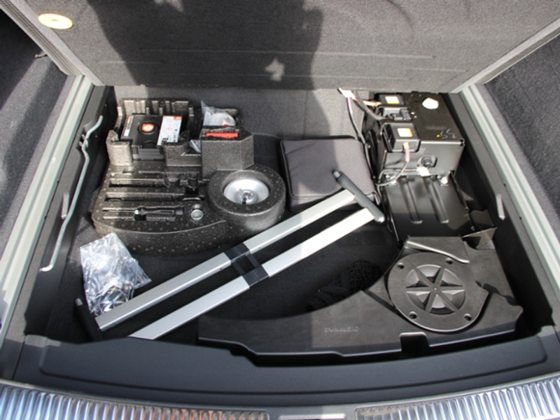Volkswagen Touareg 3.0 TDI V6 R line Allrad KLIMA LED NAVI LEDER ALU — photo 14