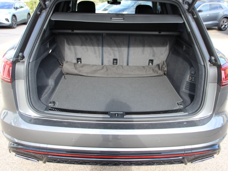 Volkswagen Touareg 3.0 TDI V6 R line Allrad KLIMA LED NAVI LEDER ALU — photo 11