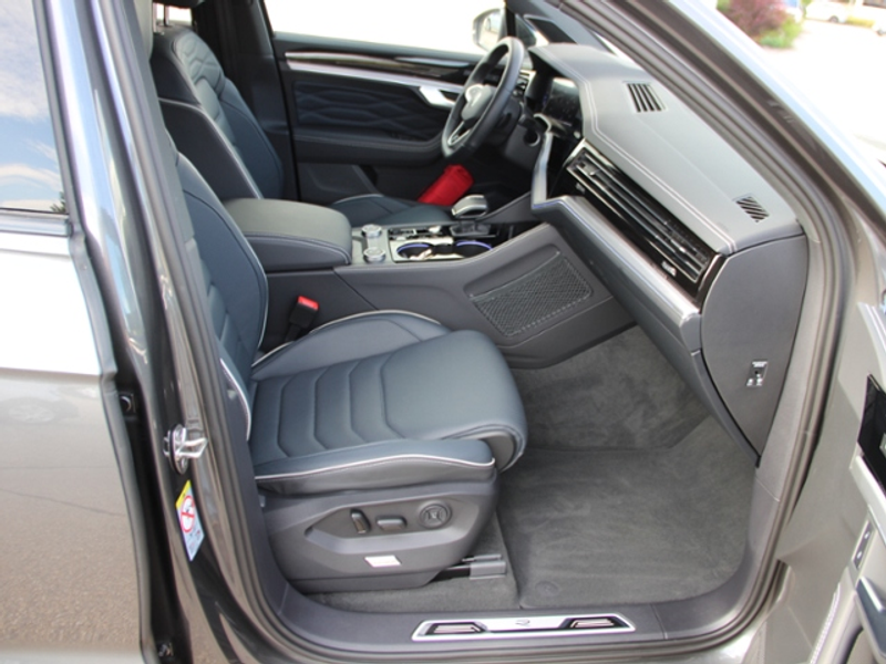 Volkswagen Touareg 3.0 TDI V6 R line Allrad KLIMA LED NAVI LEDER ALU — photo 7