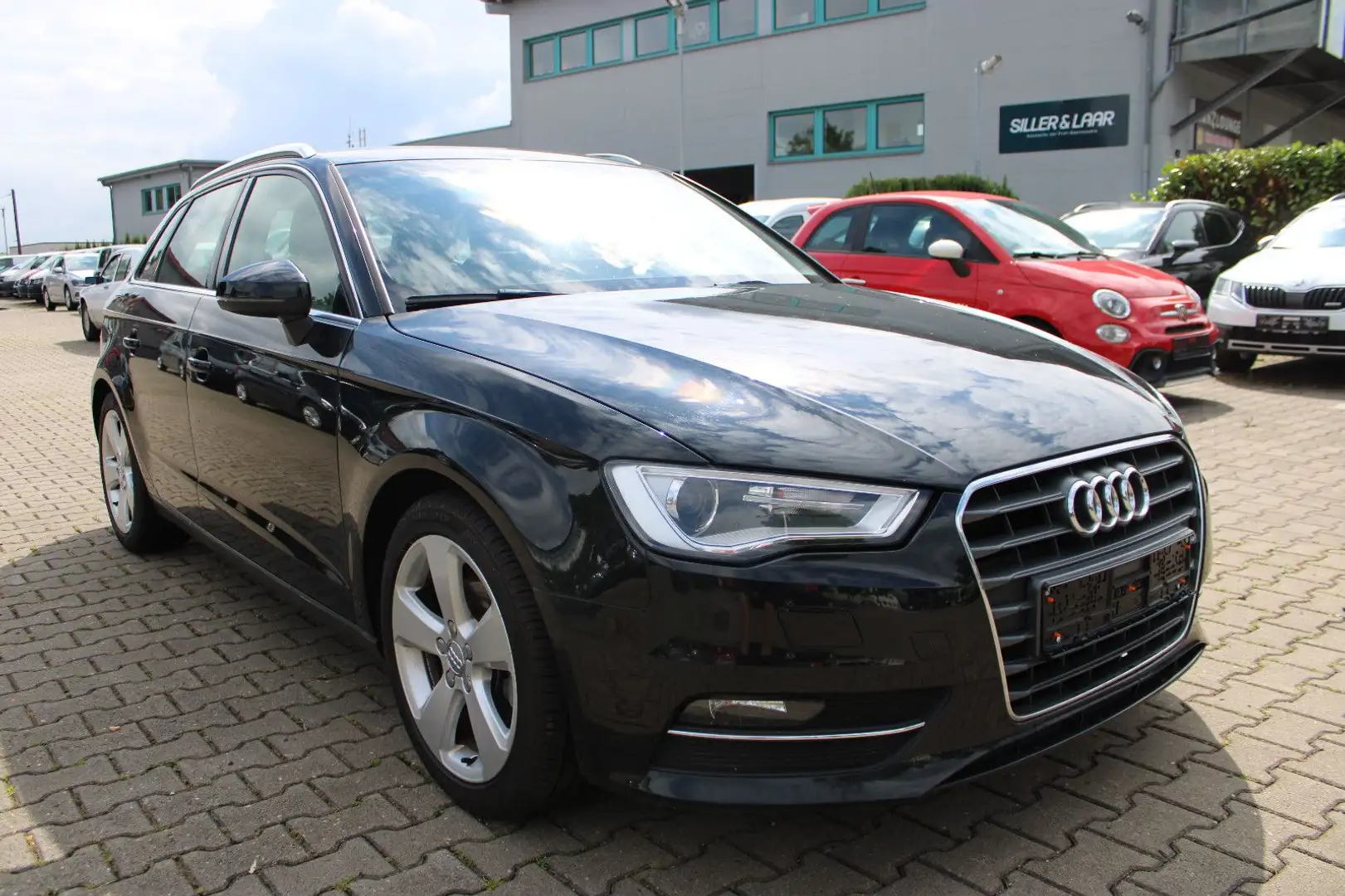 Audi A3 1.4 TFSI S tronic Sportback Navi,PDC,SHZ,AHK Schwarz - 2
